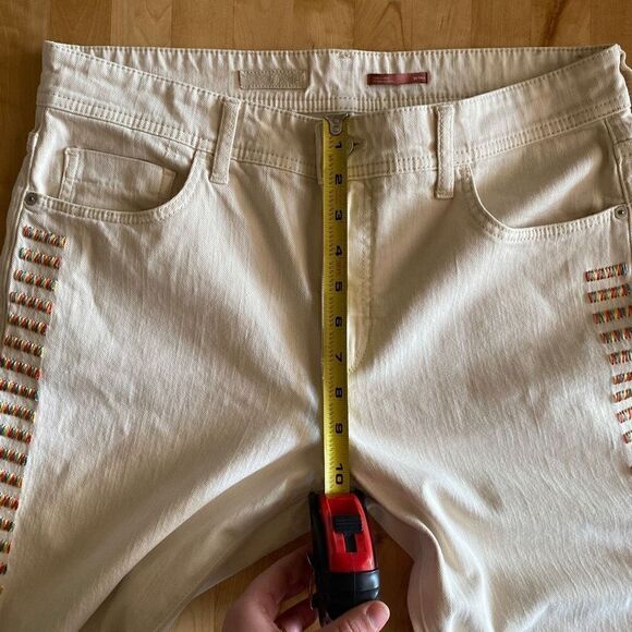 Anthropologie Pilcro Ivory/Cream Slim Boyfriend Tall Jeans With Colorful Embroid - Picture 16 of 16